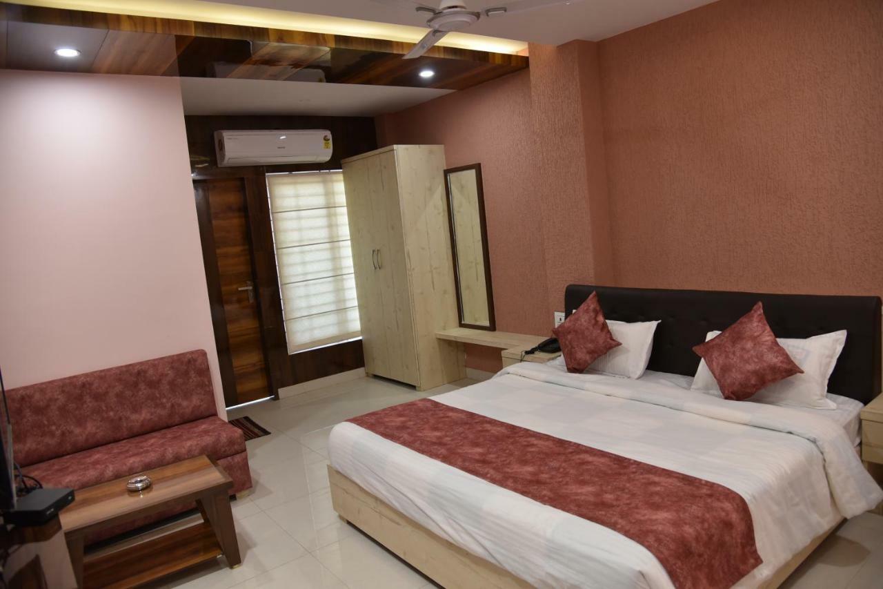 Hotel Pushpanjali Bhopal Luaran gambar